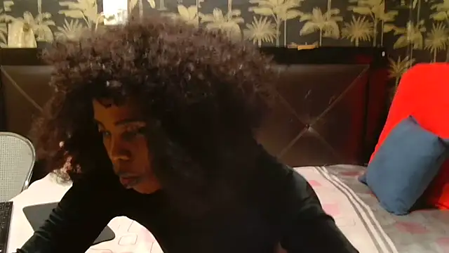 Snapshot of SweetHotLipsX39 chatting on February 2025 08:41:02 PM SweetHotLipsX39 online show from February 2025 08:41:02 PM