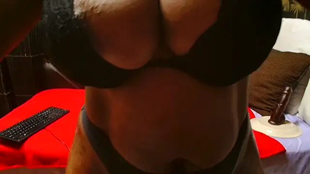 Snapshot of SweetHotLipsX39 chatting on March 2025 05:50:02 PM SweetHotLipsX39 online show from March 2025 05:50:02 PM