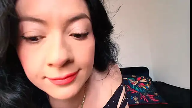 miabeautyxx online show from March 2026 02:11:02 PM