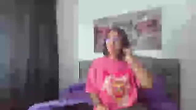 Snapshot of lily_f00x chatting on January 2025 12:32:02 PM lily f00x online show from January 2025 12:32:02 PM