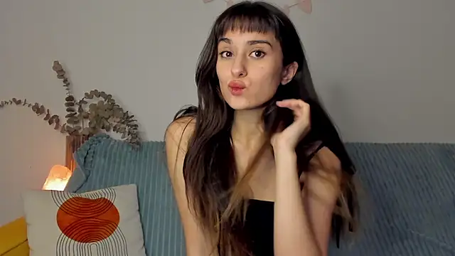 Snapshot of erika_hoiree chatting on October 2025 05:02:02 AM erika hoiree online show from October 2025 05:02:02 AM