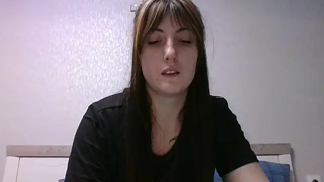 Moniic Moon online show from January 2025 03:57:01 PM