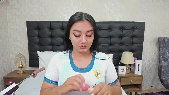 Snapshot of AmaliaDalton chatting on September 2025 11:33:02 AM AmaliaDalton online show from September 2025 11:33:02 AM