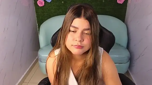 emmalee 01a online show from February 2025 01:58:01 PM