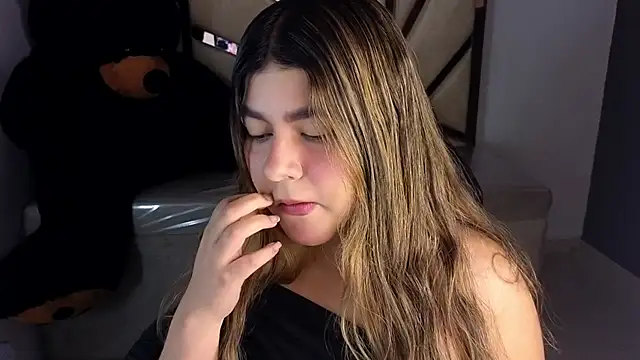 emmalee 01a online show from March 2025 10:54:02 AM