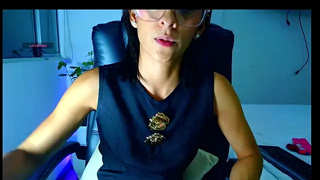 thedianakaro online show from June 2026 02:11:01 AM