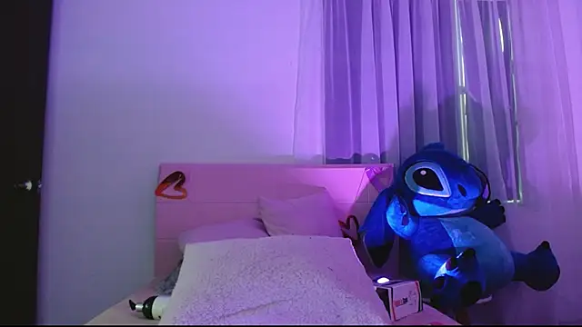 Aurora blossom   online show from March 2025 06:43:02 PM