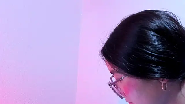 Snapshot of teffy_lee chatting on January 2025 08:43:01 PM teffy lee online show from January 2025 08:43:01 PM