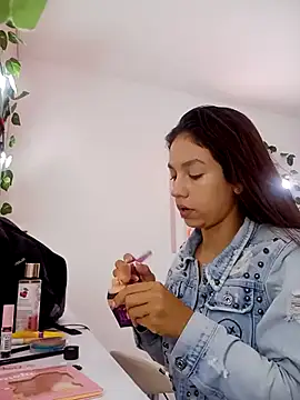 Luci And Sofi online show from October 2025 12:28:02 PM