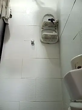 Luci And Sofi online show from March 2026 03:03:02 PM