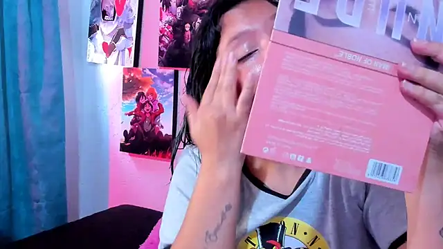 Snapshot of Mila_nixon02 chatting on February 2026 04:22:01 PM Mila nixon02 online show from February 2026 04:22:01 PM