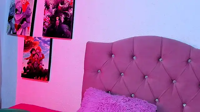 Snapshot of Mila_nixon02 chatting on February 2026 04:41:01 AM Mila nixon02 online show from February 2026 04:41:01 AM