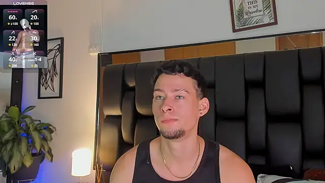 JadeSmiith  online show from October 2025 10:32:02 PM