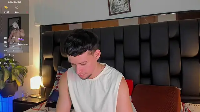 JadeSmiith  online show from October 2025 10:21:02 PM