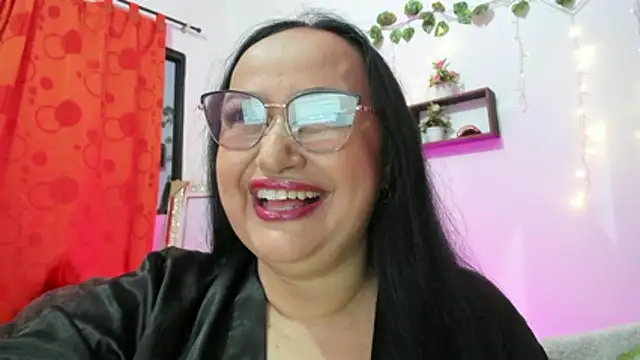 Gia Nahomi online show from January 2026 10:13:02 PM