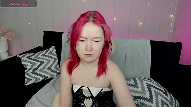 Sara Robinson online show from December 2024 03:09:01 AM