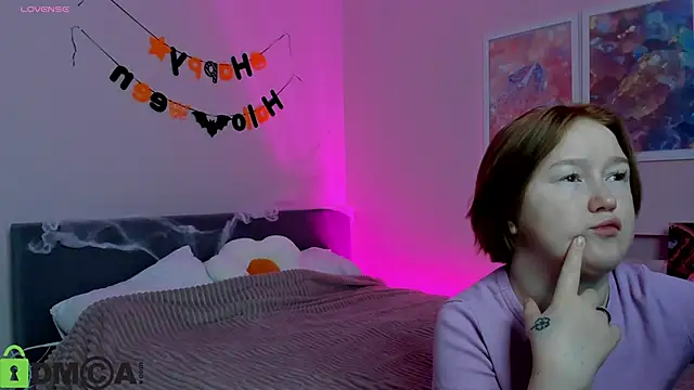 Sara Robinson online show from November 2025 01:59:01 AM