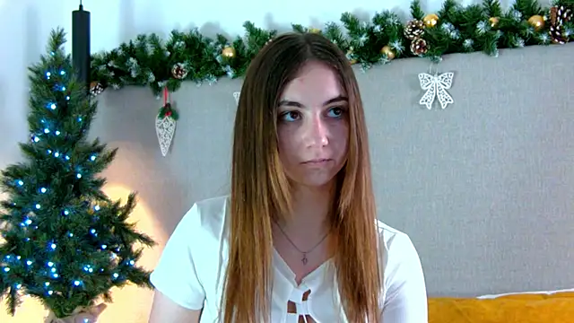 Snapshot of AmaliaLambert chatting on December 2024 02:42:01 PM AmaliaLambert online show from December 2024 02:42:01 PM