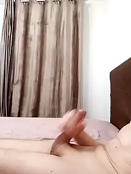 Grifon1973 online show from December 2024 06:48:02 AM