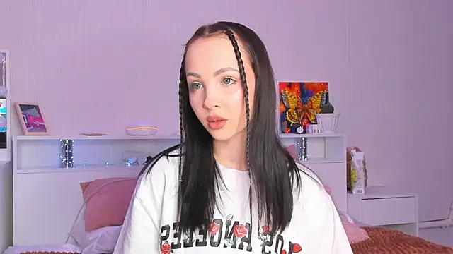 ElisameoW online show from March 2026 05:43:01 PM