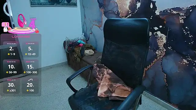 DanaaRey online show from September 2025 02:44:02 PM