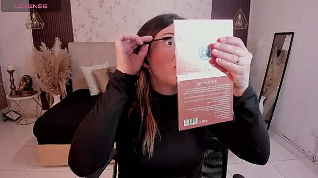 DanaaRey online show from January 2026 11:34:02 AM