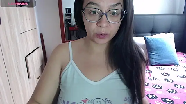 Snapshot of miia-big1boobs_ chatting on January 2025 02:57:01 PM miia-big1boobs online show from January 2025 02:57:01 PM