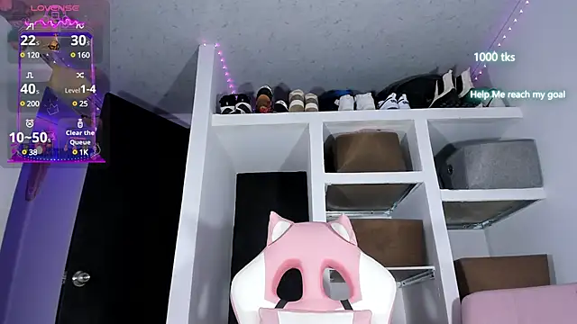 emily palmeer online show from February 2025 12:13:01 PM