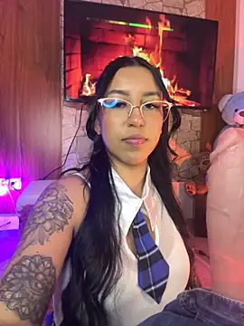 Tamara Roberts1 online show from September 2025 11:49:01 PM