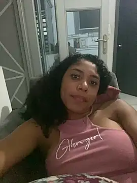 Snapshot of charlotteone chatting on February 2025 12:37:01 AM charlotteone online show from February 2025 12:37:01 AM