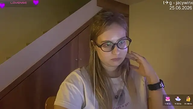 JacyWinslat online show from June 2026 01:04:01 PM