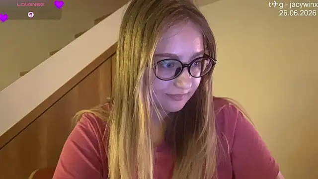 JacyWinslat online show from June 2026 10:52:02 AM