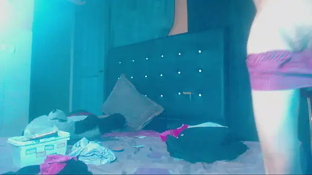 DOMINANTE KLOE  online show from December 2024 05:47:02 AM