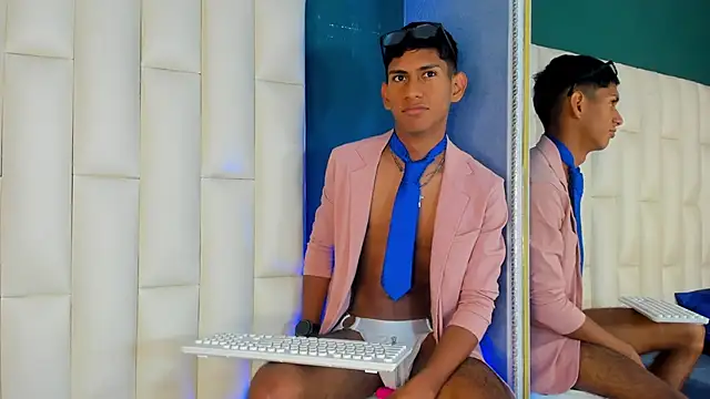 Nick Collins18 online show from March 2025 05:38:01 AM