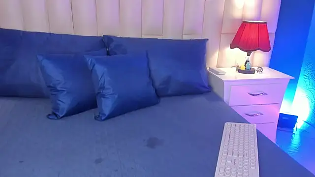 Nick Collins18 online show from March 2025 09:45:01 PM