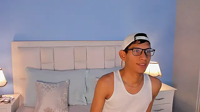 Nick Collins18 online show from September 2025 04:36:01 AM