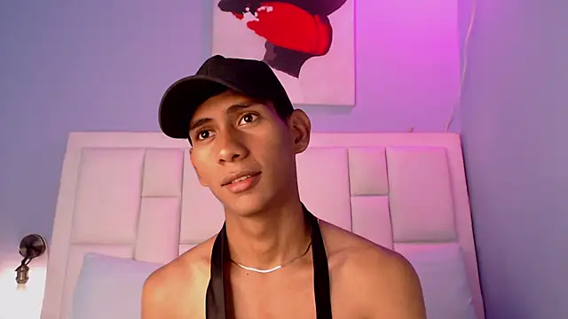 Snapshot of Nick_Collins18 chatting on January 2026 08:22:02 PM Nick Collins18 online show from January 2026 08:22:02 PM