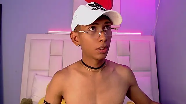 Snapshot of Nick_Collins18 chatting on February 2026 08:23:01 PM Nick Collins18 online show from February 2026 08:23:01 PM