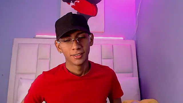 Snapshot of Nick_Collins18 chatting on February 2026 08:23:02 PM Nick Collins18 online show from February 2026 08:23:02 PM