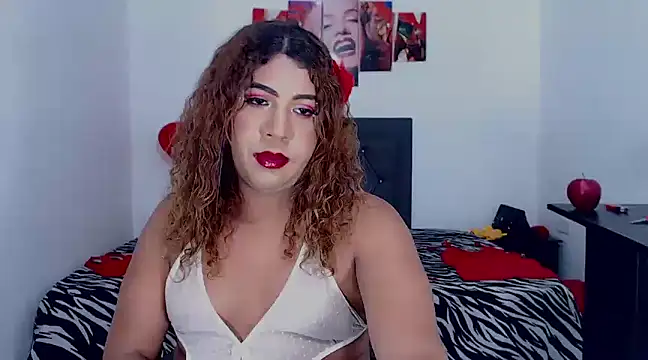 Snapshot of stefidolllatina chatting on February 2025 01:31:02 AM stefidolllatina online show from February 2025 01:31:02 AM