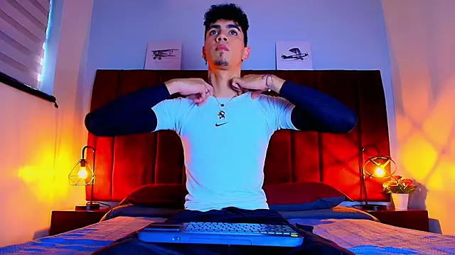 NeoRaptis online show from September 2025 08:22:02 PM