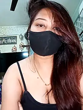Snapshot of Cute-mona chatting on December 2024 12:05:01 PM Cute-mona online show from December 2024 12:05:01 PM