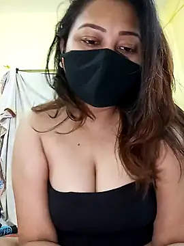 Snapshot of Cute-mona chatting on February 2025 09:07:01 AM Cute-mona online show from February 2025 09:07:01 AM