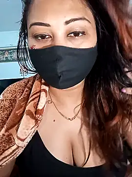 Snapshot of Cute-mona chatting on February 2025 08:42:02 PM Cute-mona online show from February 2025 08:42:02 PM