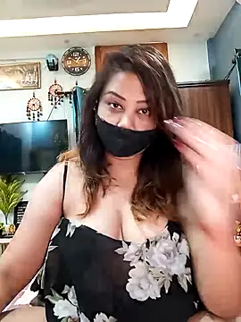 Cute-mona online show from April 2026 07:45:02 PM