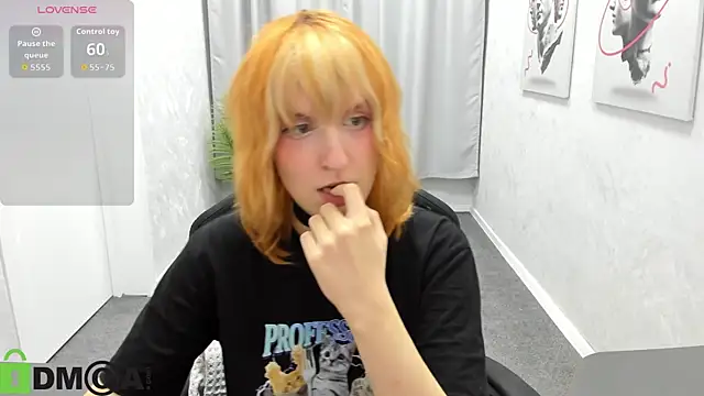 Little Chips online show from September 2025 04:07:02 PM