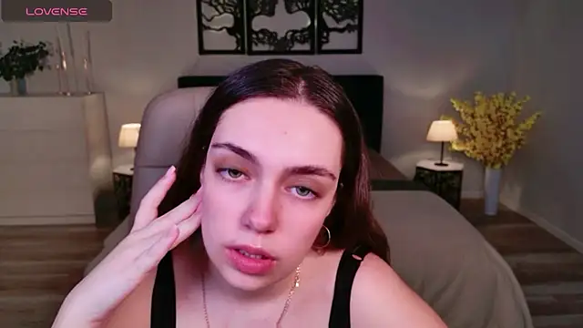 Snapshot of DaniellaLovely chatting on November 2025 10:41:02 AM DaniellaLovely online show from November 2025 10:41:02 AM