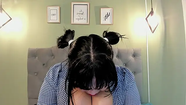 KRYSTENMOON online show from January 2025 09:08:01 AM