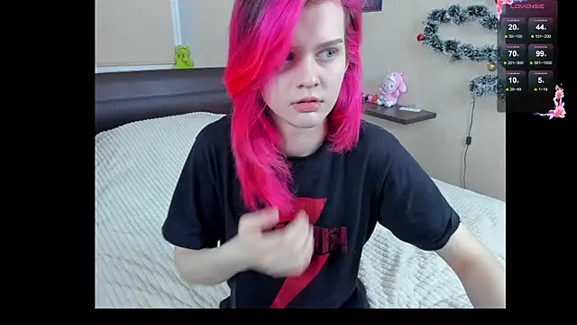 JulieTaylors online show from March 2026 10:15:01 PM