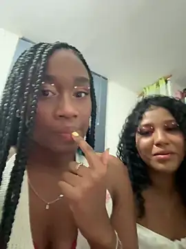 EscorpiLeoncita online show from February 2026 02:41:02 AM